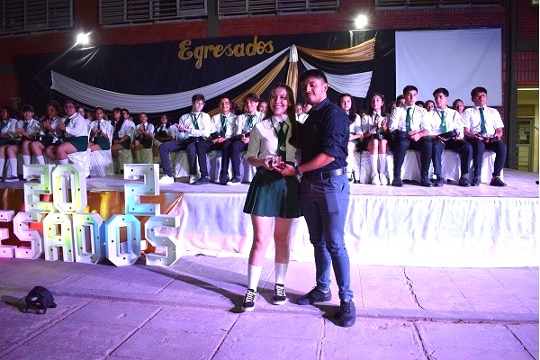 01_EES_26_Medalla_Cmara_Comercio.jpg