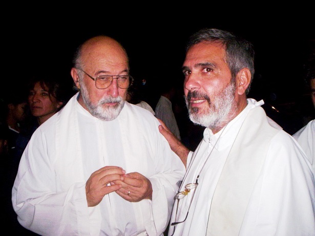050416_Con_Padre_Hugo.jpg