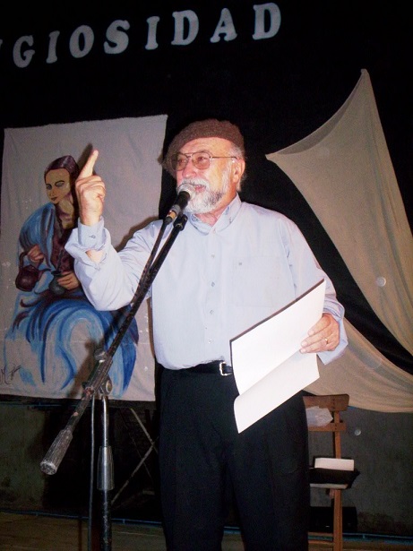050416_Recitando.jpg