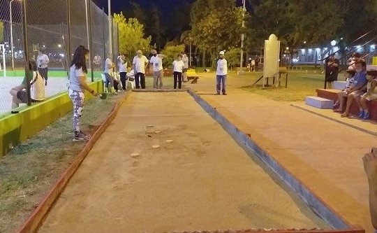Adultos_mayores_tejo.jpg