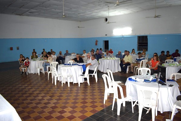 Cooperativa_Asamblea_mesas.jpg