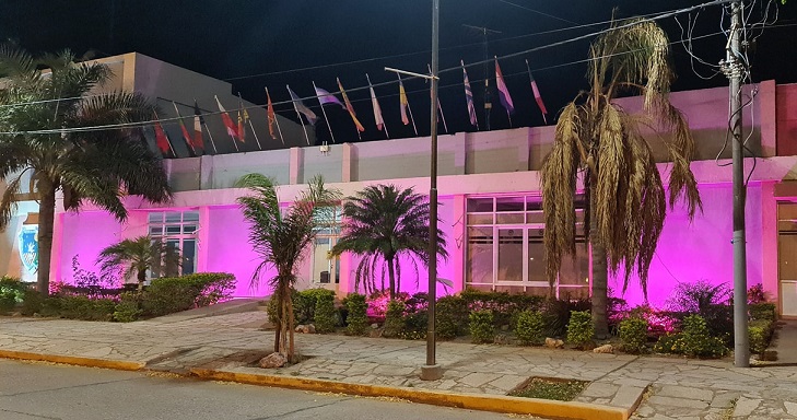 Da_prevencin_cncer_de_mama_fachada_municipio.jpg