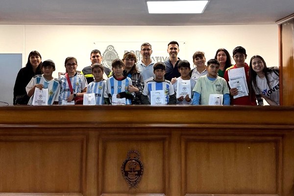 Escuela_334_en_Resistencia_Legislatura.jpg