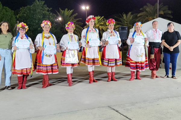 Escuela_Danzas_Internacionales_cierre_Adultos.png