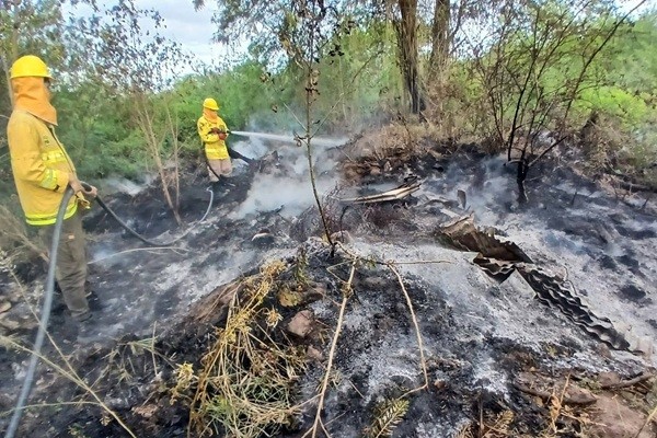 Incendio_pastizales_predio_Inmigrante.jpg