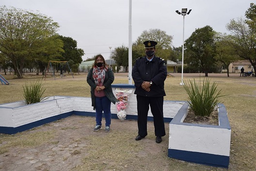 Las_Piedritas_ofrenda.jpg