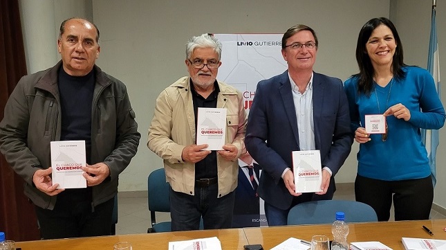 Livio_Gutirrez_present_libro_01.jpg