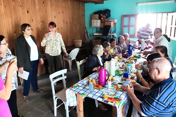 Misa_Sta_Rosa_desayuno.jpg