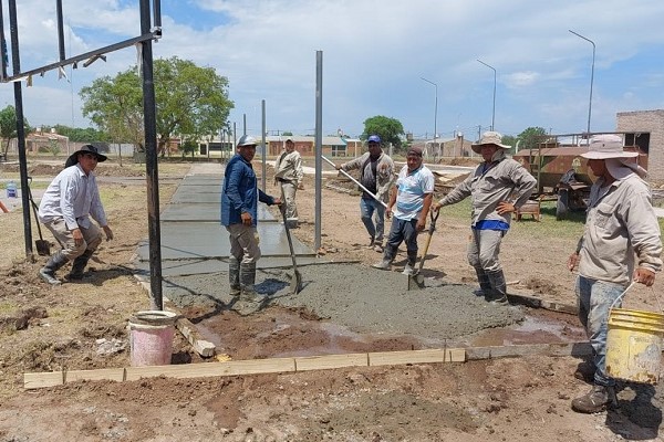 Natatorio_Municipal_constructores.jpg